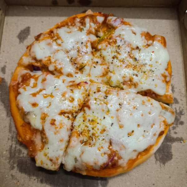Mini Cheese Capsicum Pizza