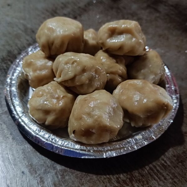 Veg. Steam momos ( Half )