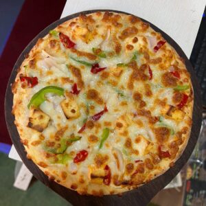Paneer makhani pizza
