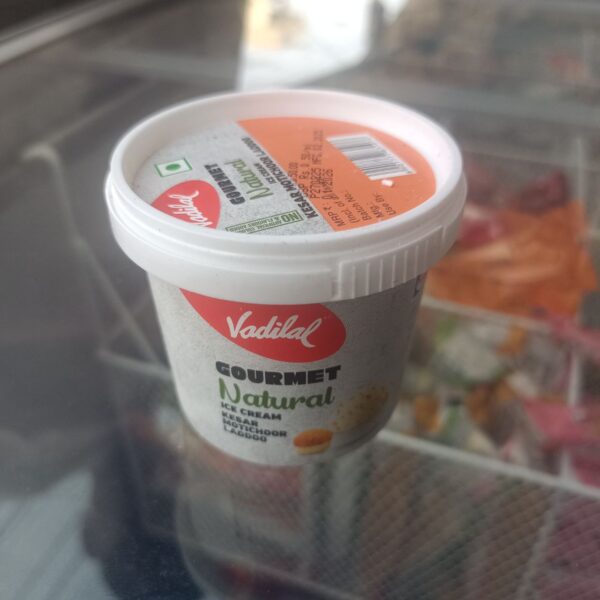Icecream kesar motichoor ladoo + 2 tissue