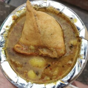 Saini sabji samosa × 2pc